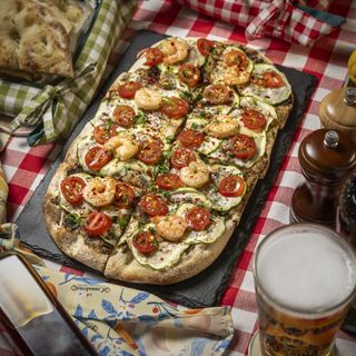 Pinsa Creveți, Cremă de Trufe si Zucchine