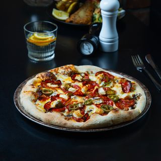 Spianata & Burrata (32cm)
