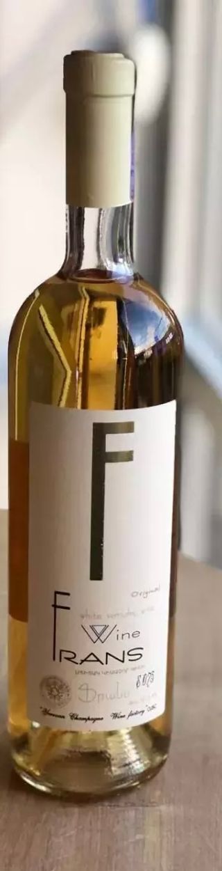 Գինի  ՇԳԳ  Ֆրանս  սպիտակ    0.75լ կիսաչոր, , հատ
