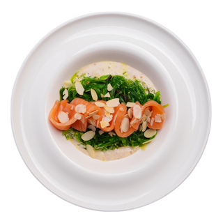 Чука с атлантическим лососем