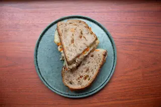 DESAYUNO TUNA MELT