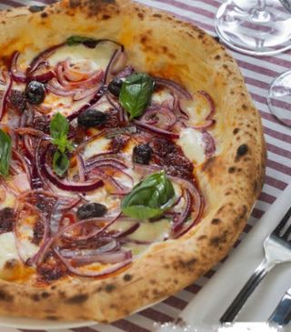 Pizza Calabrese (30 Cm.)