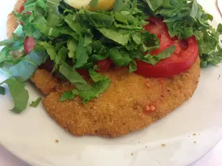 Schiacciatissima con pomodoro e rucola