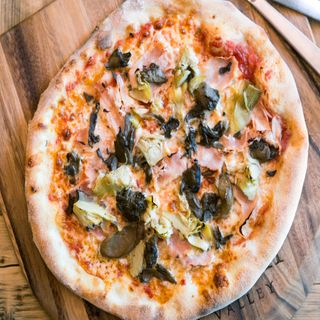Pizza capricciosa