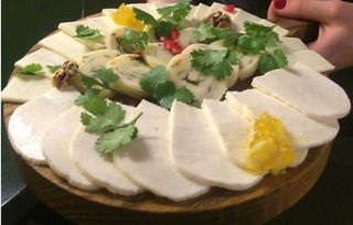 Грузинські сири на дошці (250г)