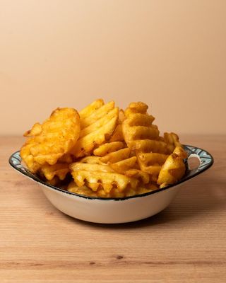 Patatine criss cutts speziate - porzione grande