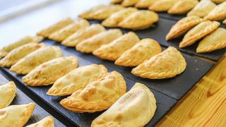 12 Empanadas Clásicas 