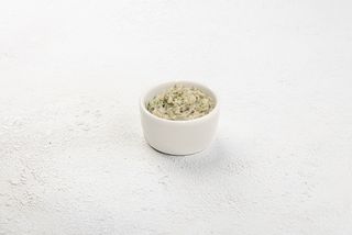 Сало з часником та кропом