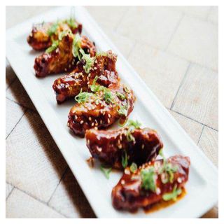 Alitas de pollo con salsa barbacoa