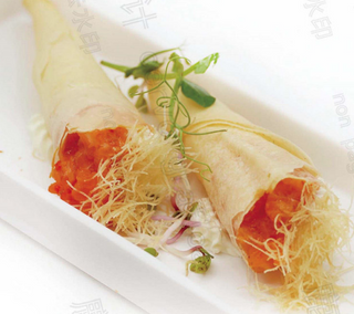 24. Temaki croccante salmone 2 pezzi