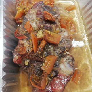 Platos del día. Chuletón de cerdo al Horno con Patatas fritas.