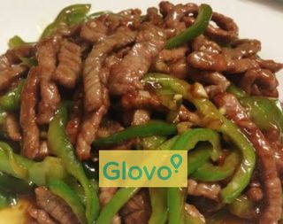 Ternera Con Pimientos Verdes