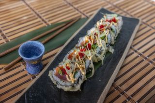 Futomaki Tempura Seafood (6 Pzs.)