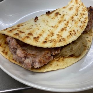 Piadina con salsiccia