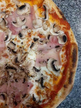 Pizza Capricciosa 30cm