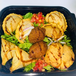 Combo 14 Mézzés Chauds 