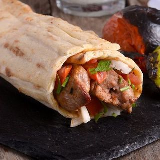 Kuzu  şiş  dürüm