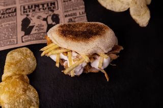 58 Minita De Pollo De Kebab Con Alioli