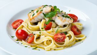 Fettuccine con pesce spada e pomodorino