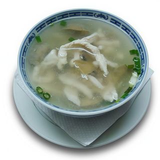 Sopa de Pollo con Champiñón