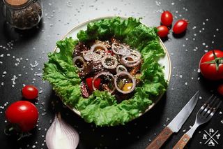 Тёплый салат с телятиной (350 гр.)