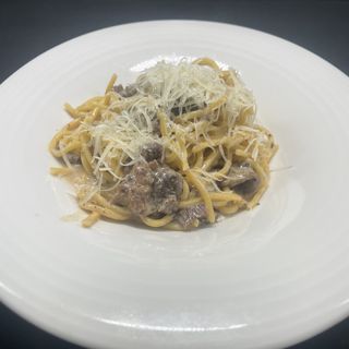 Прясна паста с телешки бузи и трюфел 360 гр