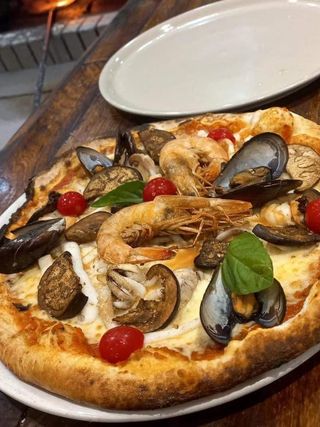 Pizza Pescatore (fruits de mer)