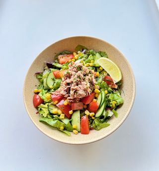 Salata Ton