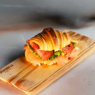Croissant com Salmão Fumado