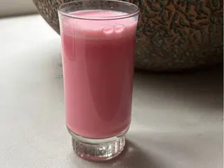Рожевий гарячий шоколад (220ml)