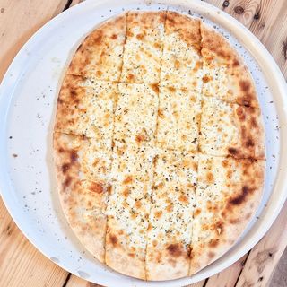 Garlic bread with cheese