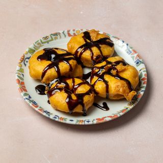Pohovani ananas 炸菠萝