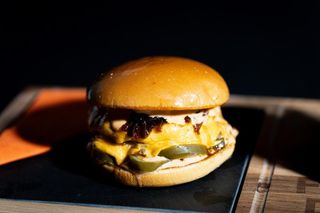 Premium Chilly Cheeseburger