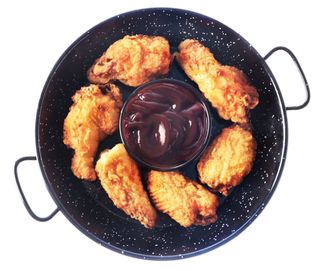 Alitas de pollo crujiente