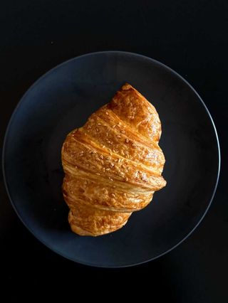 Круассан со сгущенкой