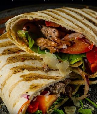 Tortilla sa svinjskim fileom