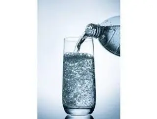 Agua con gas