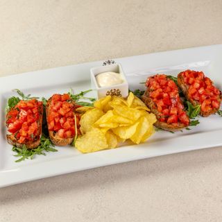 Bruschette con pomodori