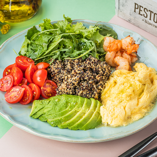 Скрембл з кіноа та креветками   (380 г)