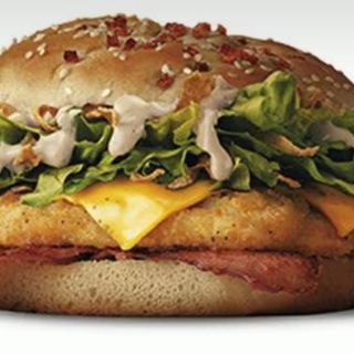 Hamburguesa de pollo con kebab carne