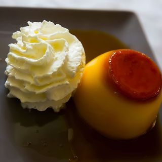 Flan con nata