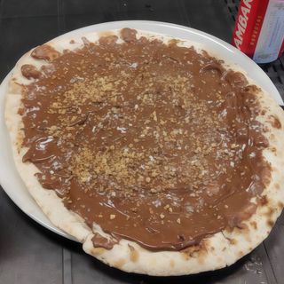 Pizza de Nutella crocanti almendras