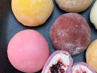 Мочі в асортименті