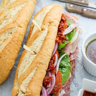 Sandwich Sardine Viande Hachée