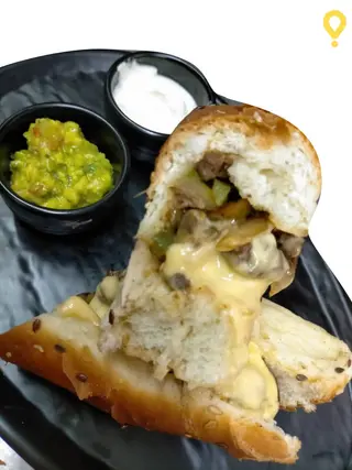 Sandwich Chicken House