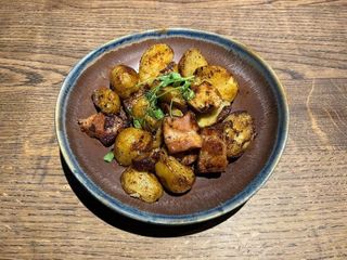 Картопля печена з беконом (220g)