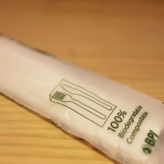 Set Eco De Cubiertos Y Servilleta Enfundado