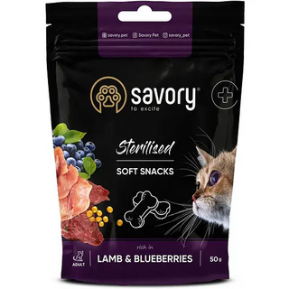 Ласощі Savory для стерилізованих котів з ягням та чорницею
