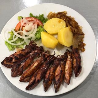 CHIPIRONES A LA PLANCHA