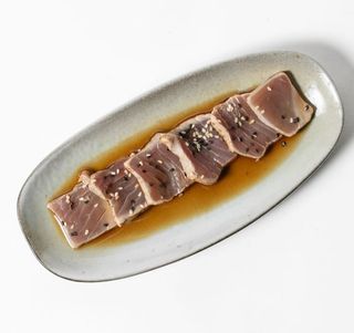 Sashimi De Atún Tataki (9 Uds.)